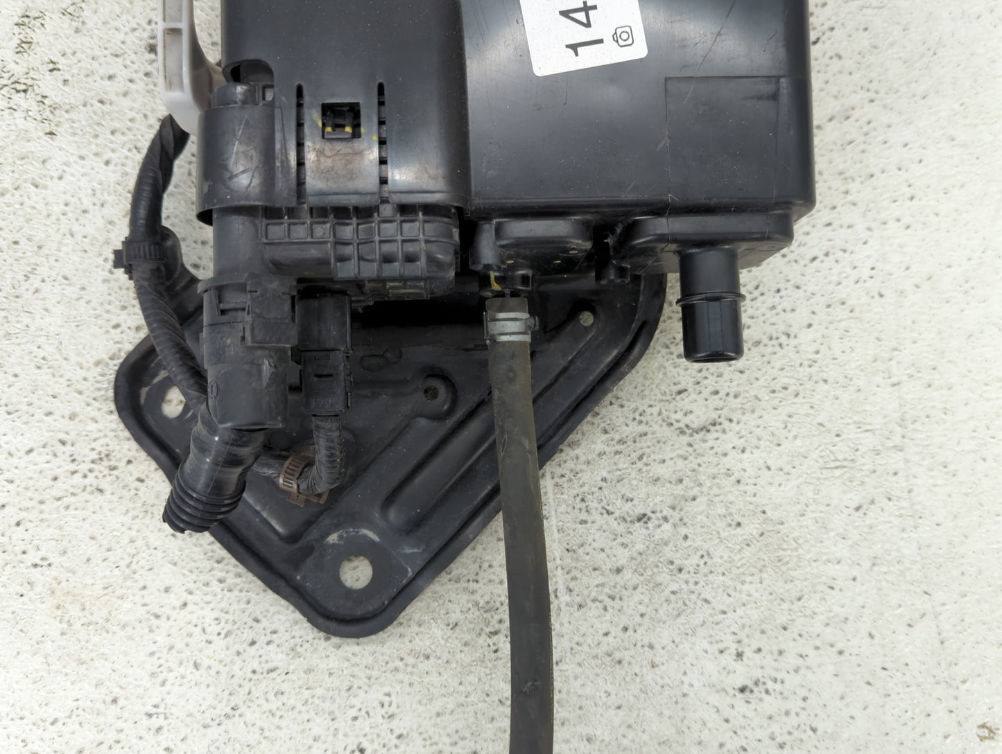 2015 Ford Explorer Fuel Vapor Charcoal Canister 1432327 - Oemusedautoparts1.com