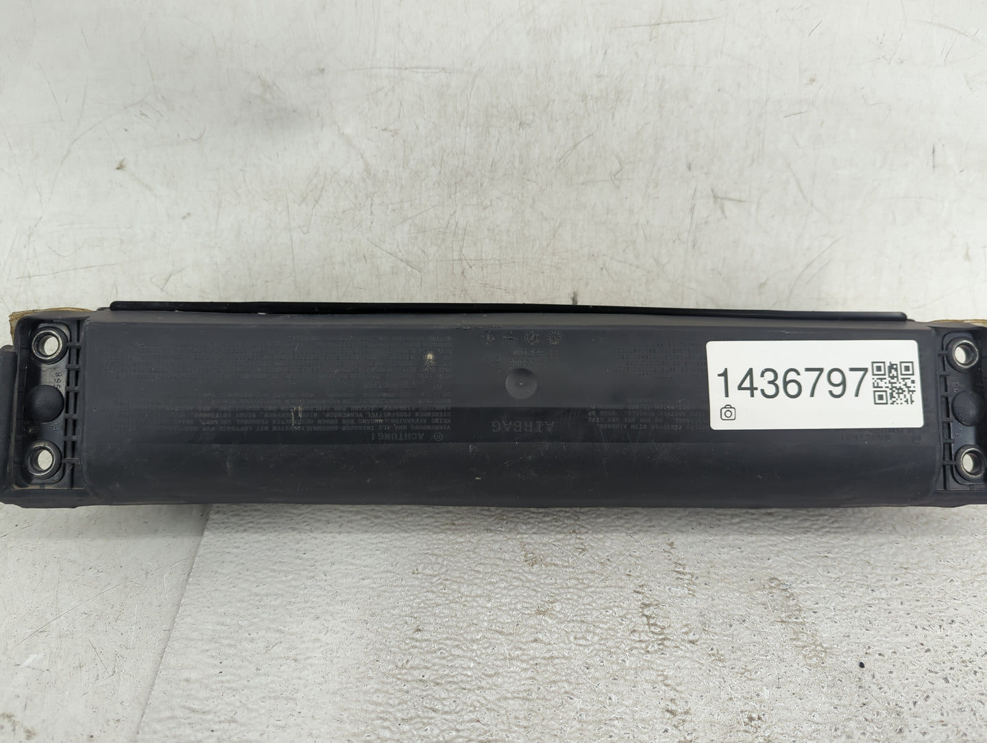 2015 Ford Explorer Air Bag Passenger Right Knee OEM P/N:DB53 78045J76 AE T1IT335C20397 Fits OEM Used Auto Parts - Oemusedaut