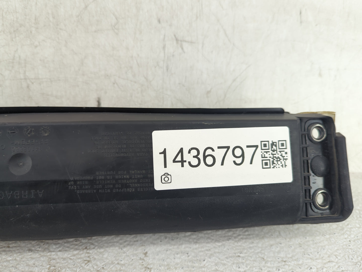 2015 Ford Explorer Air Bag Passenger Right Knee OEM P/N:DB53 78045J76 AE T1IT335C20397 Fits OEM Used Auto Parts - Oemusedaut