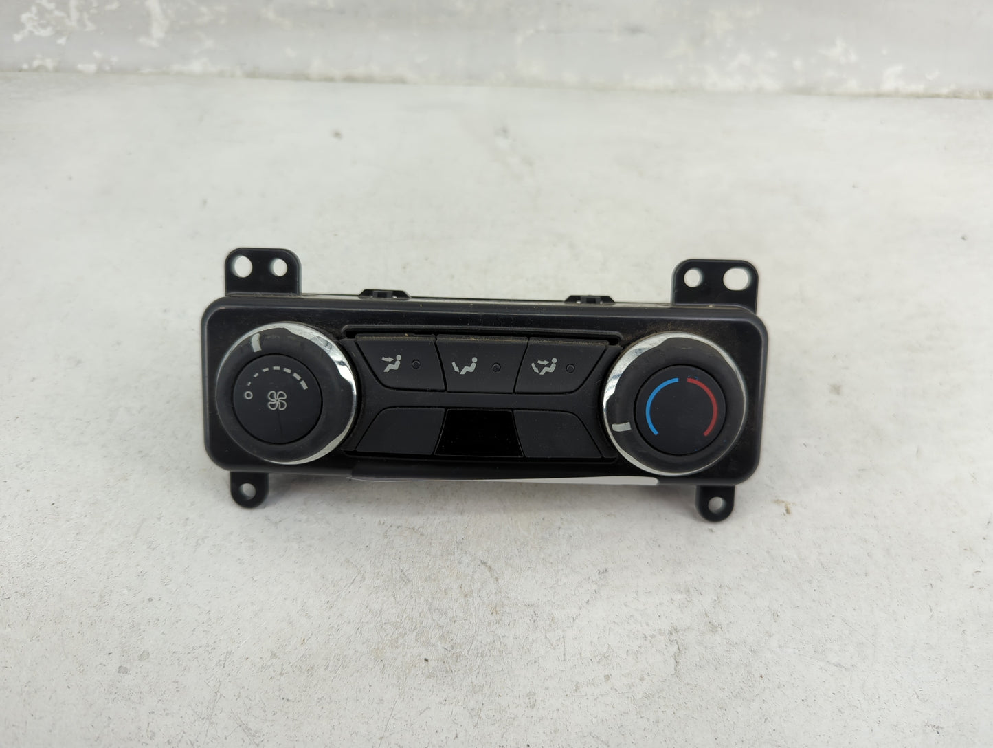 2015 Ford Explorer Climate Control Module Temperature AC/Heater Replacement P/N:BB5T-19980-BD Fits OEM Used Auto Parts - Oem