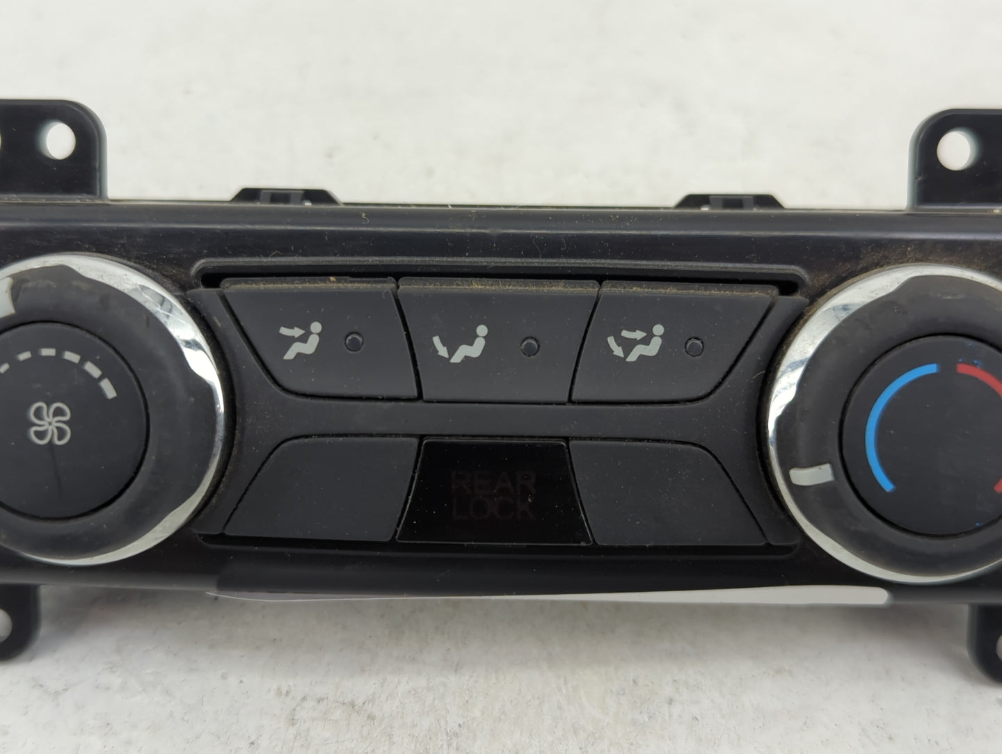 2015 Ford Explorer Climate Control Module Temperature AC/Heater Replacement P/N:BB5T-19980-BD Fits OEM Used Auto Parts - Oem