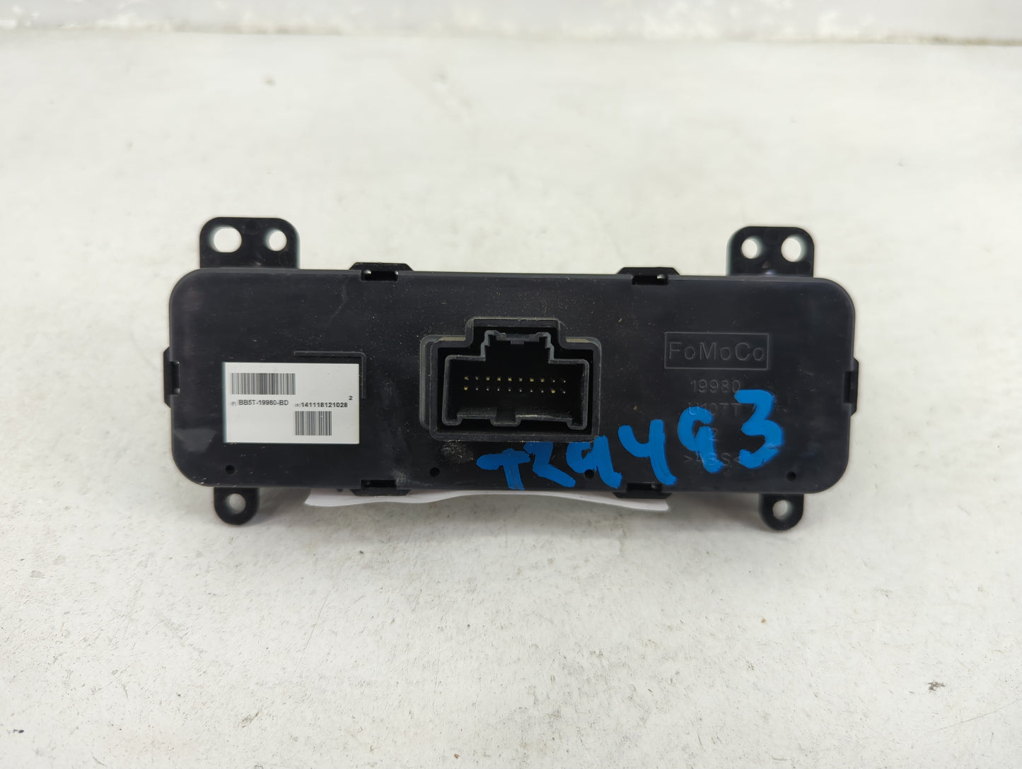 2015 Ford Explorer Climate Control Module Temperature AC/Heater Replacement P/N:BB5T-19980-BD Fits OEM Used Auto Parts - Oem
