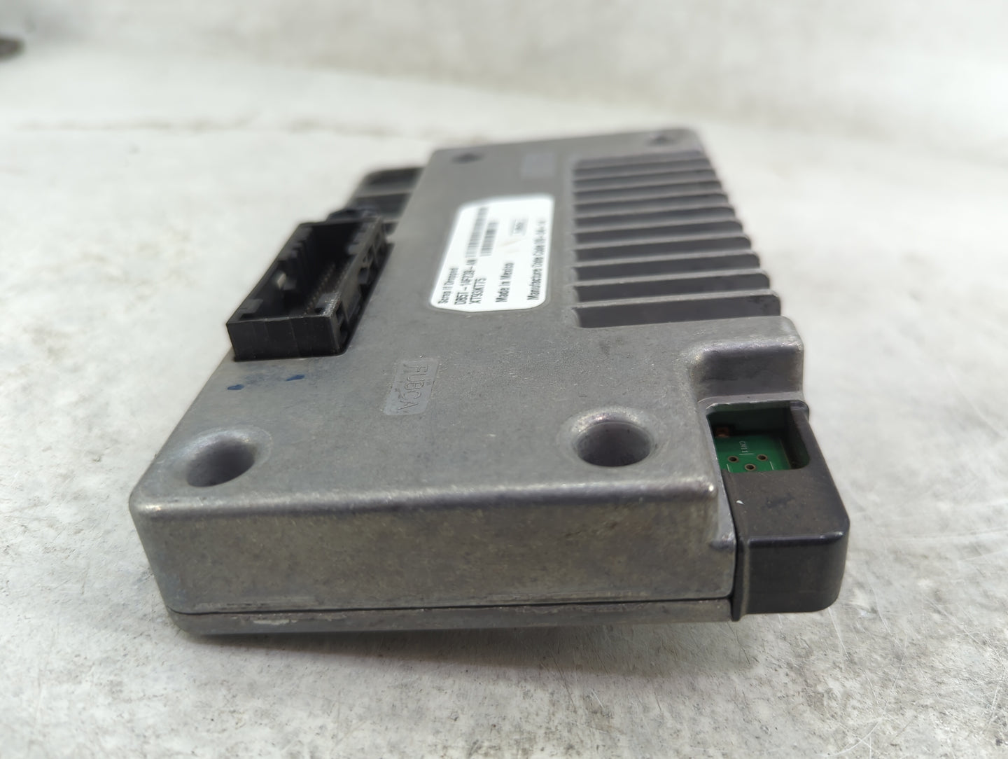 2015-2016 Ford Explorer Communication Control Module - Oemusedautoparts1.com