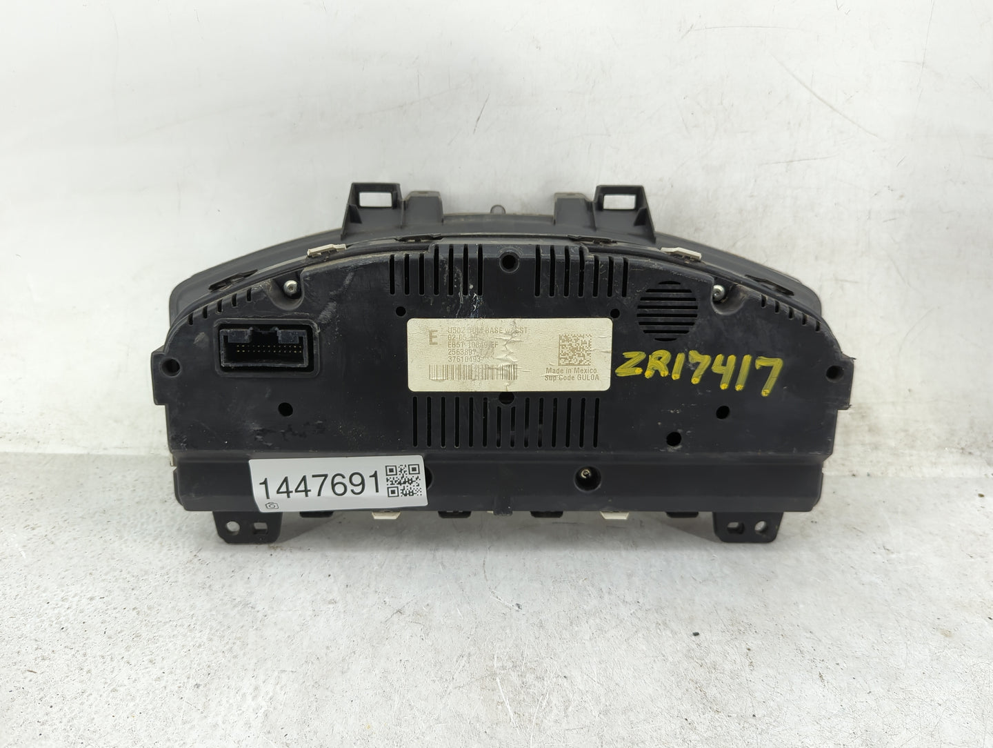 2014-2015 Ford Explorer Instrument Cluster Speedometer Gauges P/N:EB5T-10849-EF 2563897, 37610493 Fits Fits 2014 2015 OEM Us