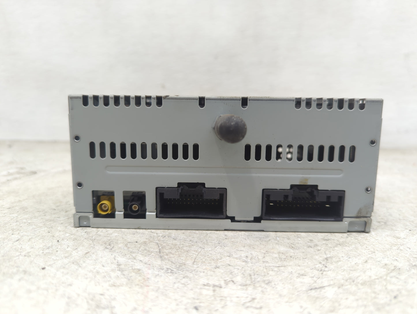 2014-2015 Ford Explorer Radio AM FM Cd Player Receiver Replacement P/N:PU-3911L-D EB5T-19C107-JB Fits Fits 2014 2015 OEM Use