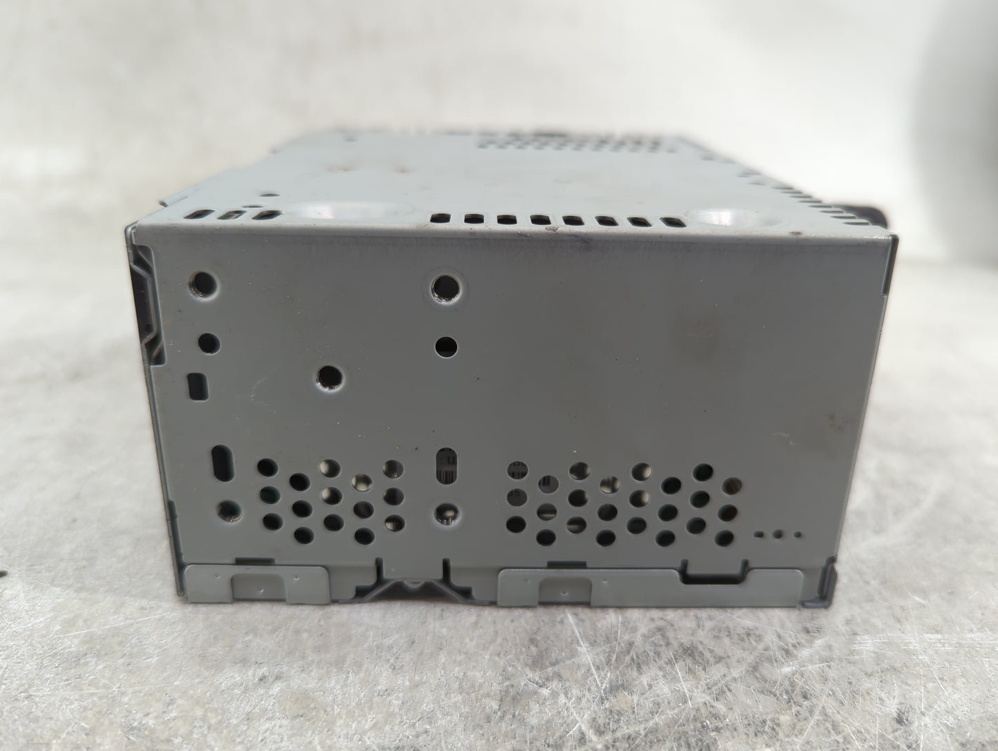 2015 Ford Explorer Radio AM FM Cd Player Receiver Replacement P/N:PU-3910L-D EB5T19C107HB, 276-1532-40 Fits OEM Used Auto Pa