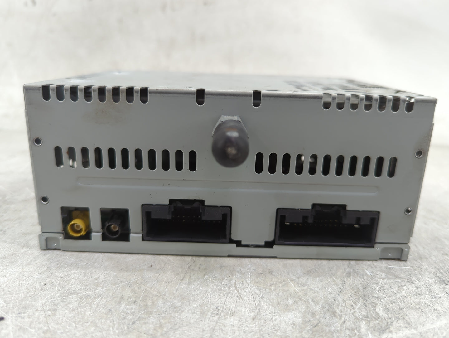 2015 Ford Explorer Radio AM FM Cd Player Receiver Replacement P/N:PU-3910L-D EB5T19C107HB, 276-1532-40 Fits OEM Used Auto Pa