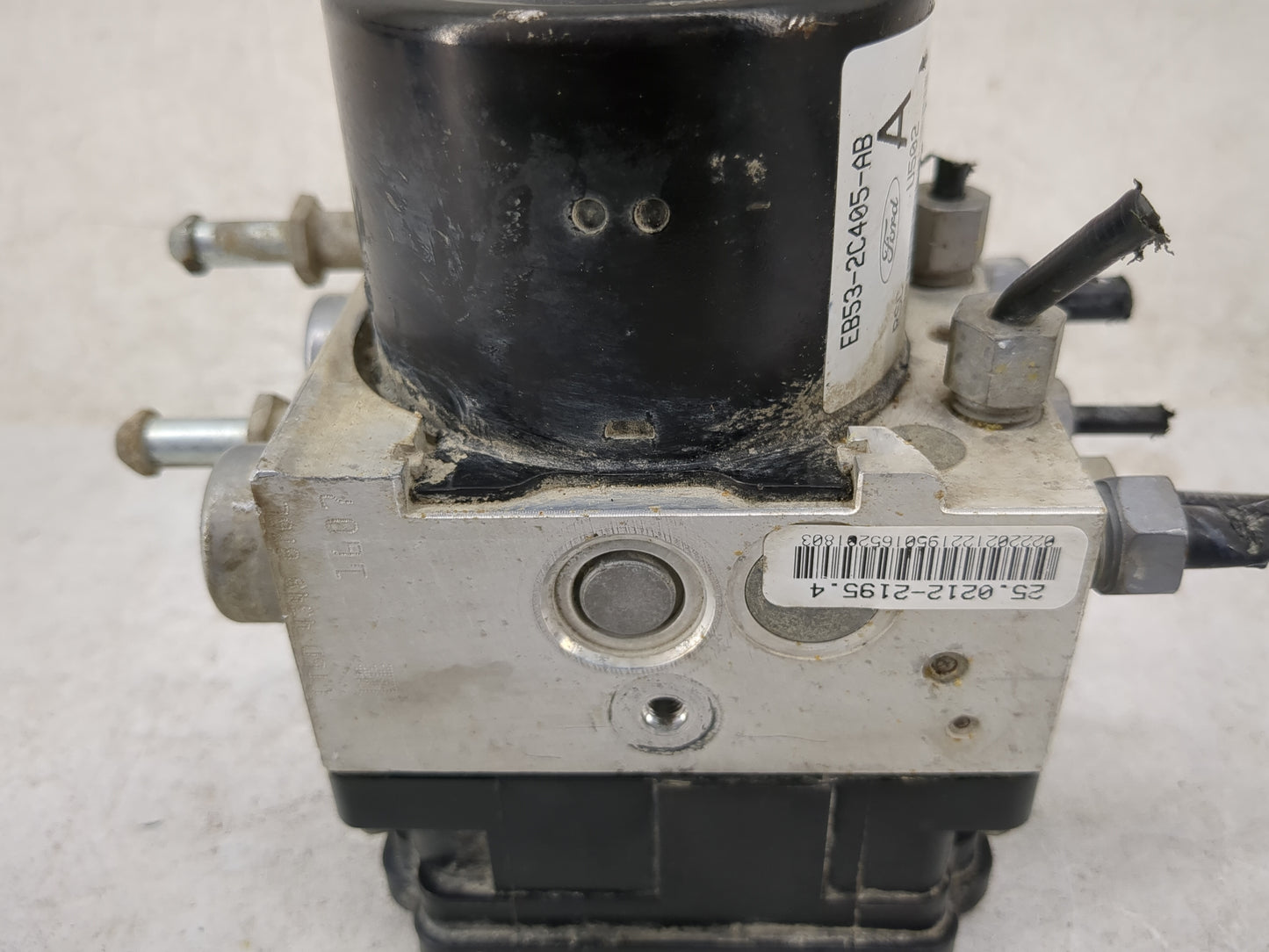 2014-2015 Ford Explorer ABS Pump Control Module Replacement P/N:EB53-2C405-AB Fits Fits 2014 2015 OEM Used Auto Parts - Oemu