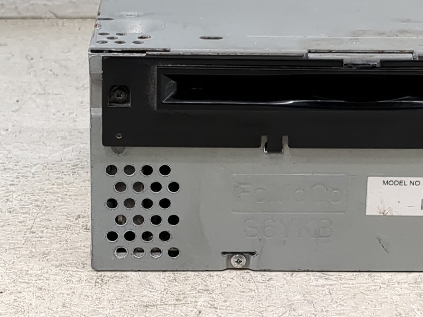 2015 Ford Explorer Radio AM FM Cd Player Receiver Replacement P/N:PU-3860S-A S6YKB Fits OEM Used Auto Parts - Oemusedautopar