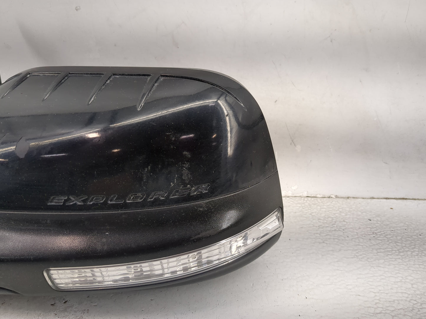 2015 Ford Explorer Driver Side View Mirror - Left Door Mirror OEM Used - Oemusedautoparts1.com