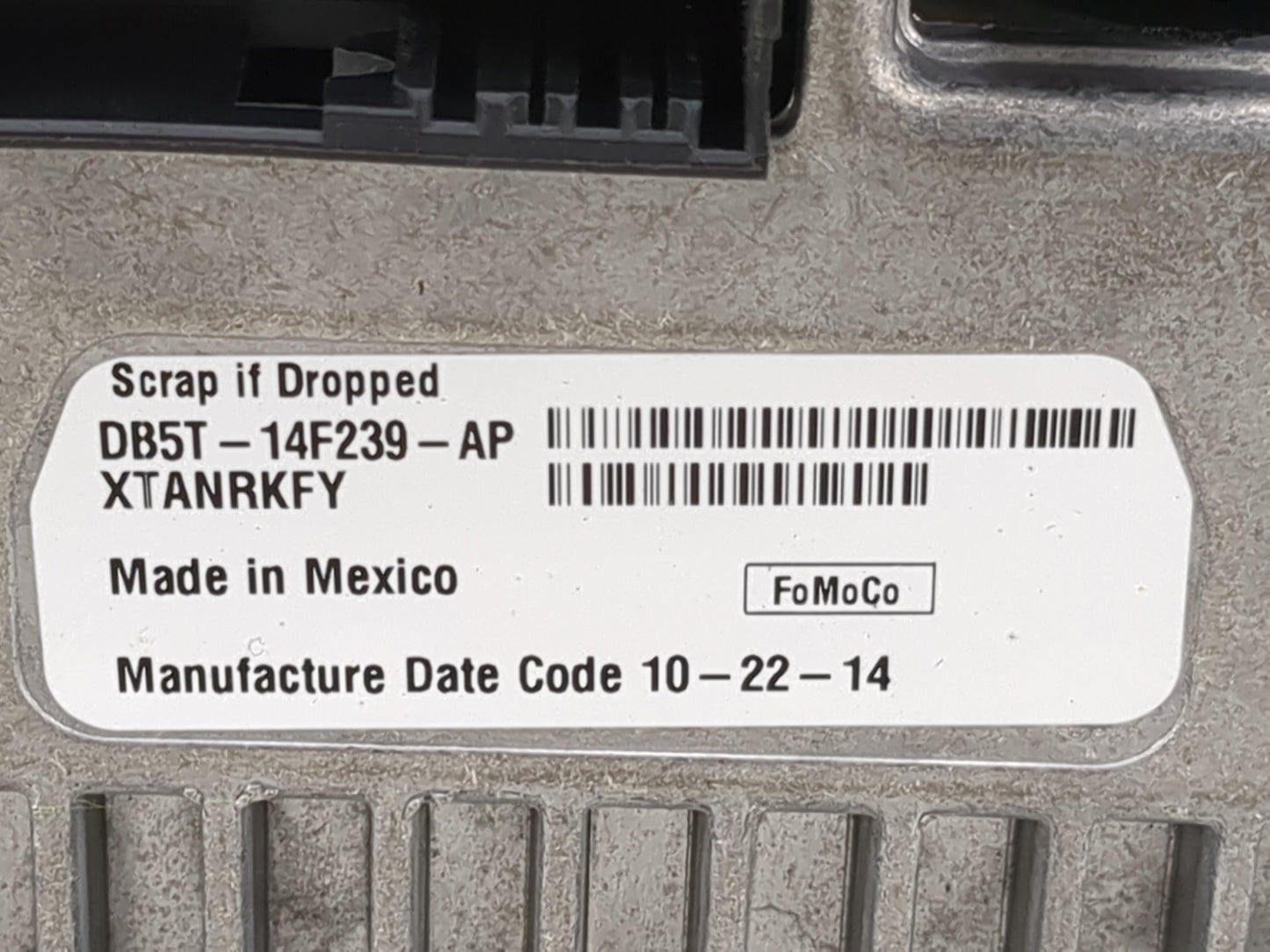 2015-2016 Ford Explorer Information Display Screen 1469483 - Oemusedautoparts1.com