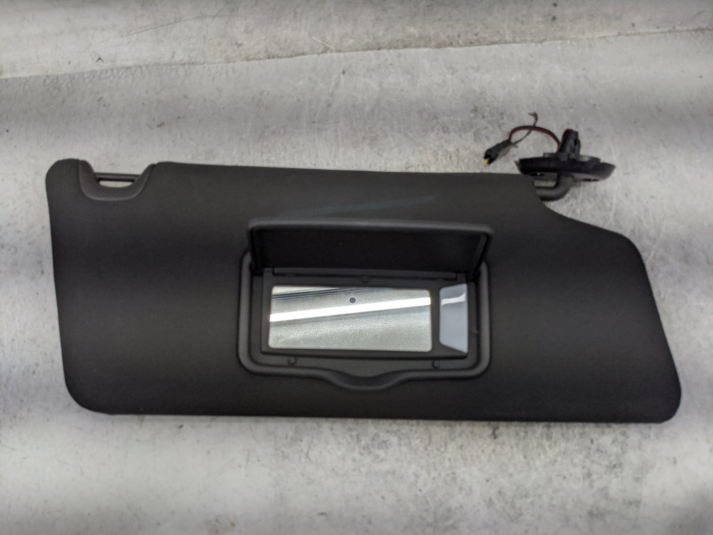 2011-2015 Ford Explorer Sun Visor Shade Replacement Passenger Right Mirror Fits Fits 2011 2012 2013 2014 2015 OEM Used Auto 