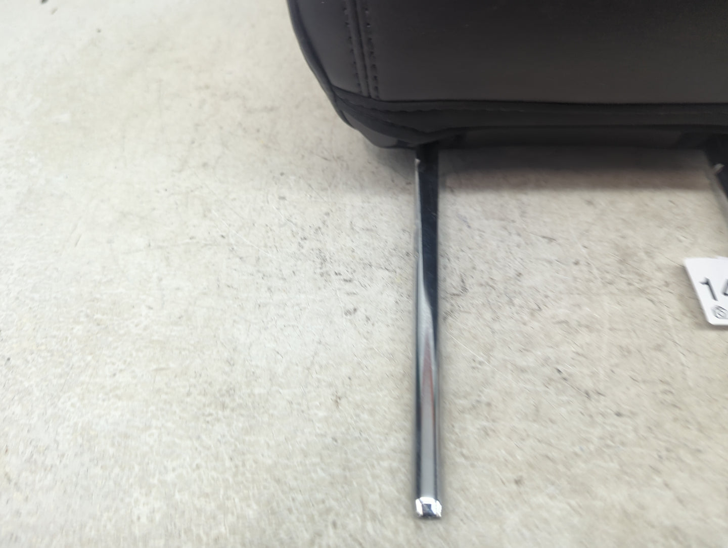 2015 Ford Explorer Headrest Head Rest Front Driver Passenger Seat Fits OEM Used Auto Parts - Oemusedautoparts1.com