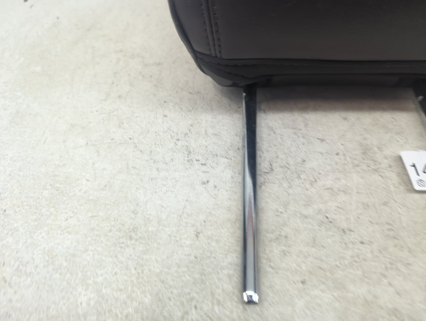 2015 Ford Explorer Headrest Head Rest Front Driver Passenger Seat Fits OEM Used Auto Parts - Oemusedautoparts1.com