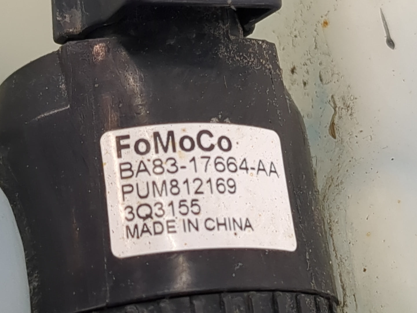 2011-2015 Ford Explorer Windshield Washer Fluid Reservoir Bottle Oem 1474151 - Oemusedautoparts1.com