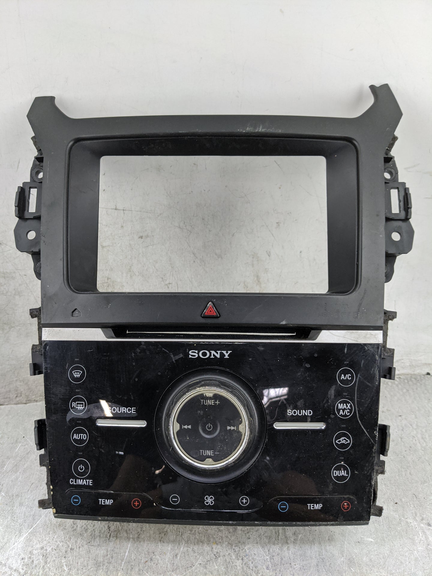 2015 Ford Explorer Radio Control Panel 1475088 - Oemusedautoparts1.com