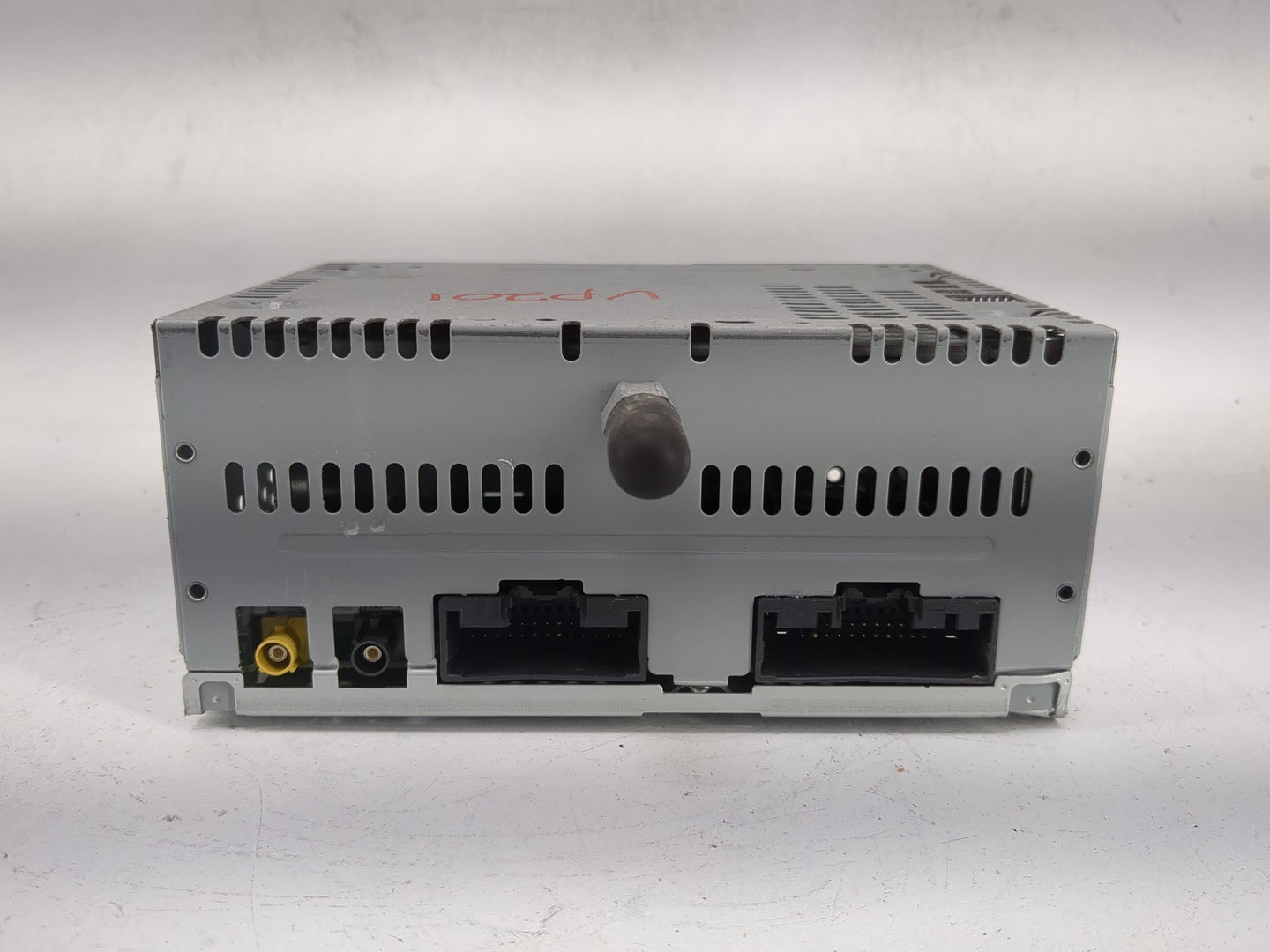 2015 Ford Explorer Radio AM FM Cd Player Receiver Replacement P/N:PU-3910L-D EB5T-19C107-HB Fits OEM Used Auto Parts - Oemus