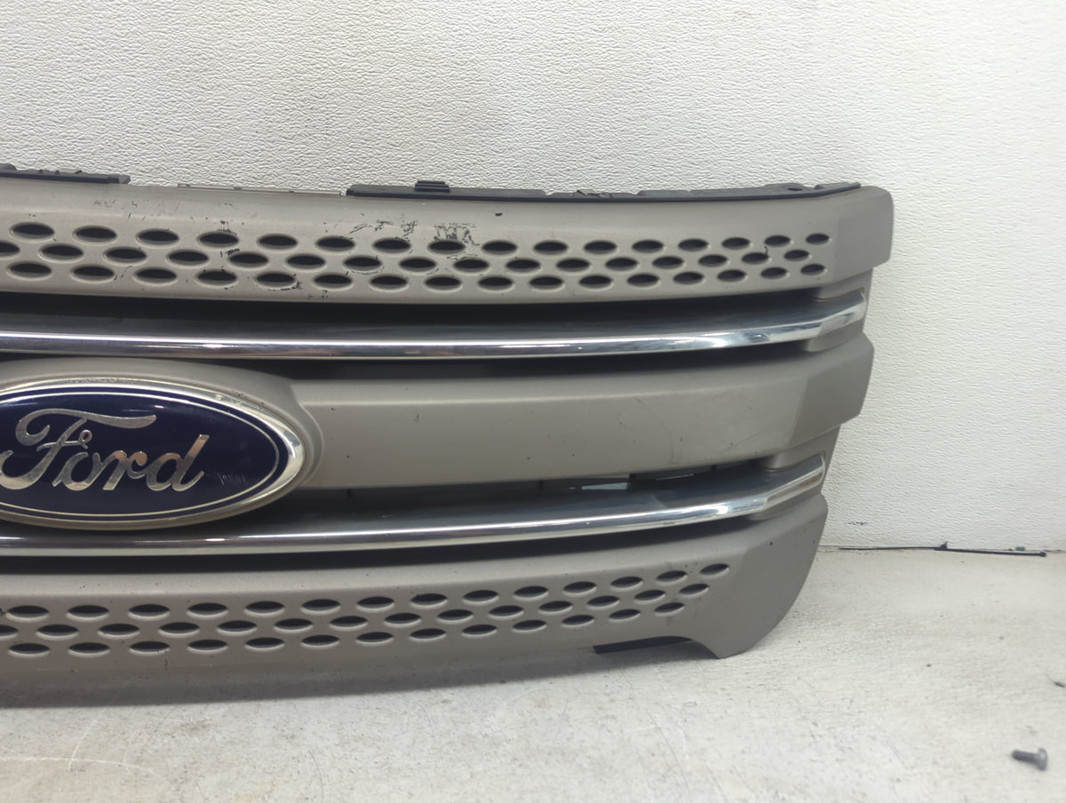 2015 Ford Explorer Front Grille Bumper Not Included Tan - Oemusedautoparts1.com