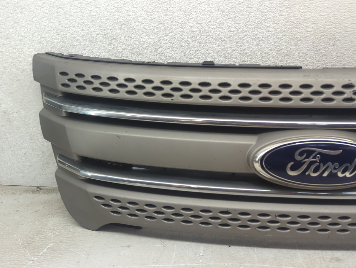 2015 Ford Explorer Front Grille Bumper Not Included Tan - Oemusedautoparts1.com