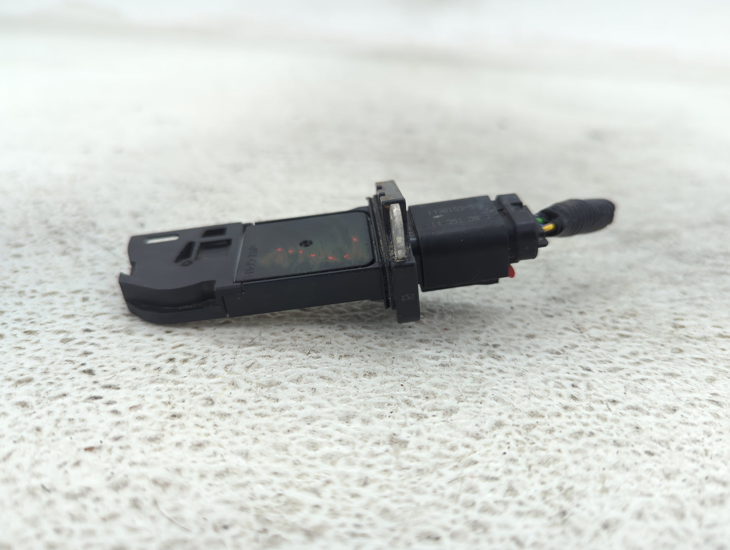 2013-2015 Ford Explorer Mass Air Flow Meter Maf 1487605 - Oemusedautoparts1.com