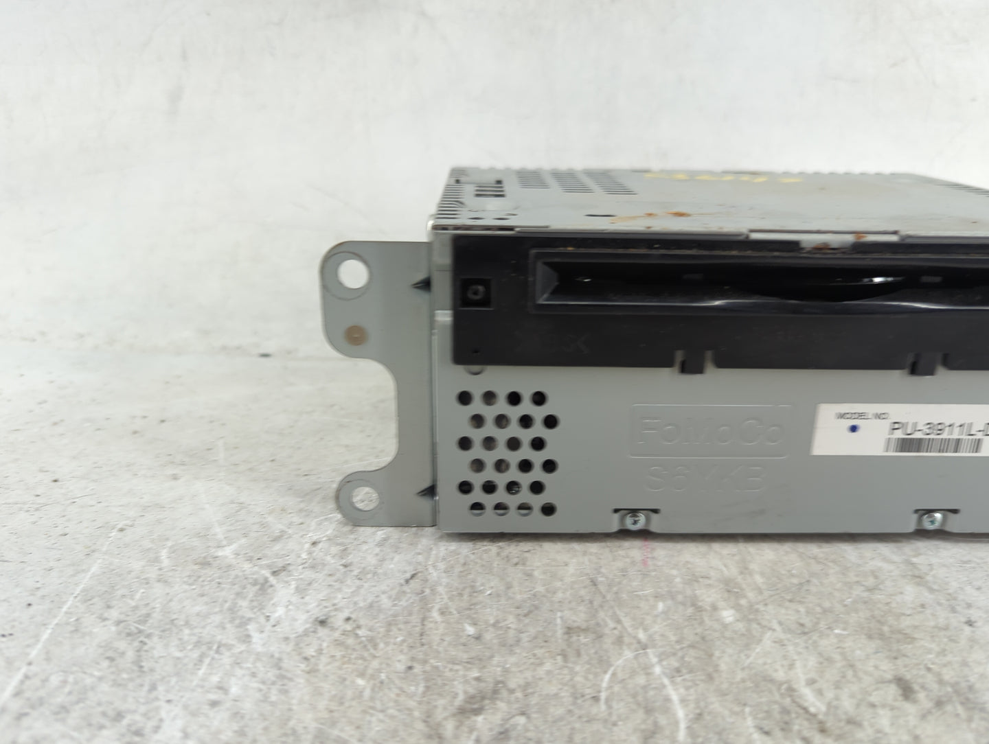 2015 Ford Explorer Radio AM FM Cd Player Receiver Replacement P/N:PU-3911L-D EB5T19C107JB, 276-1532-41 Fits OEM Used Auto Pa