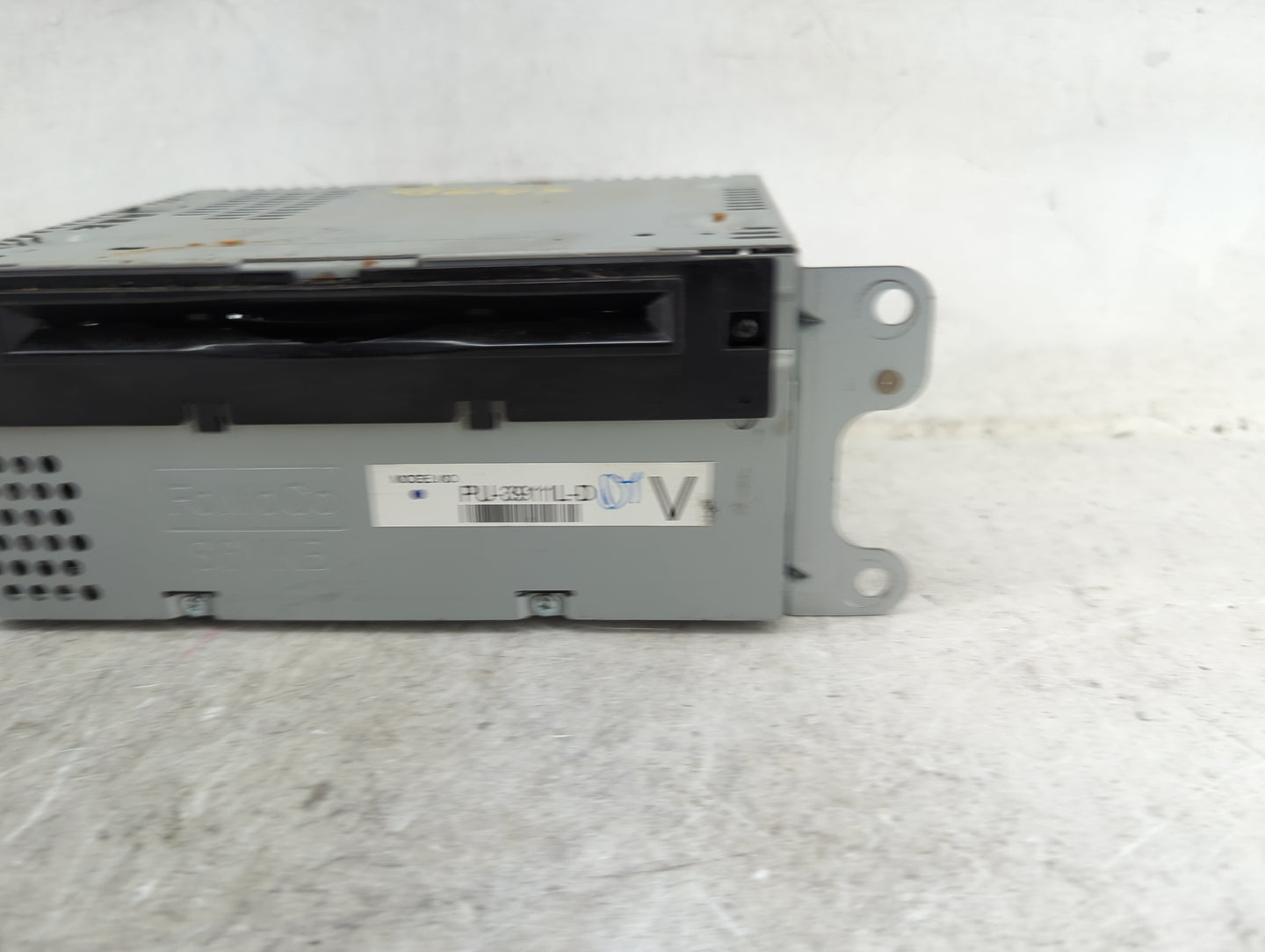 2015 Ford Explorer Radio AM FM Cd Player Receiver Replacement P/N:PU-3911L-D EB5T19C107JB, 276-1532-41 Fits OEM Used Auto Pa