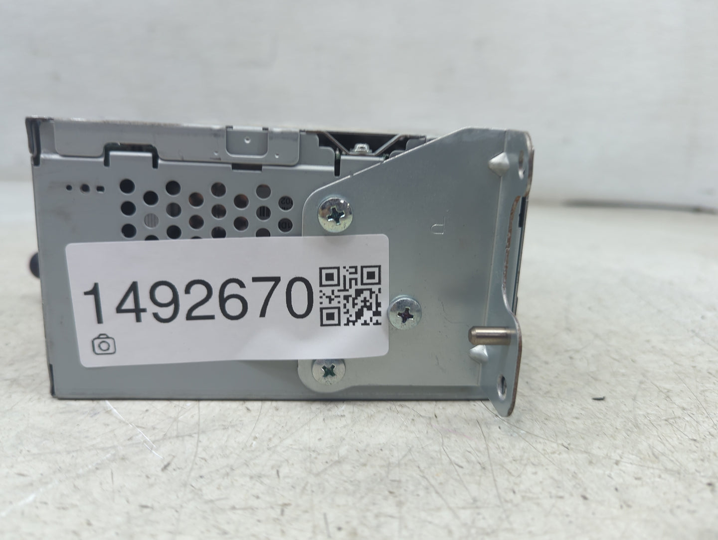 2014-2015 Ford Explorer Radio AM FM Cd Player Receiver Replacement P/N:PU-3910L-D EB5T-19C107-HA, 276-1448-64 Fits Fits 2014
