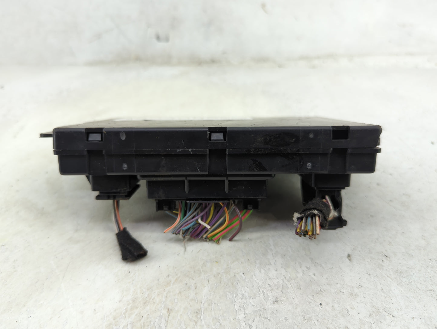2012-2012 Ford Explorer Body Control Module Bcm Cb5t-18c612-cd - Oemusedautoparts1.com