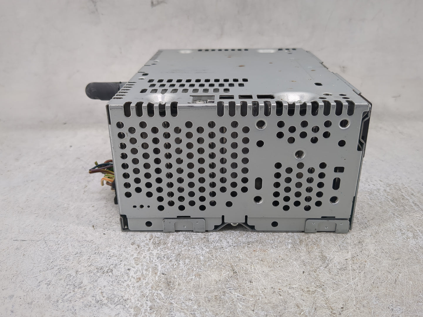 2015 Ford Explorer Radio AM FM Cd Player Receiver Replacement P/N:PU-3910L-D EB5T-19C107-HA Fits OEM Used Auto Parts - Oemus