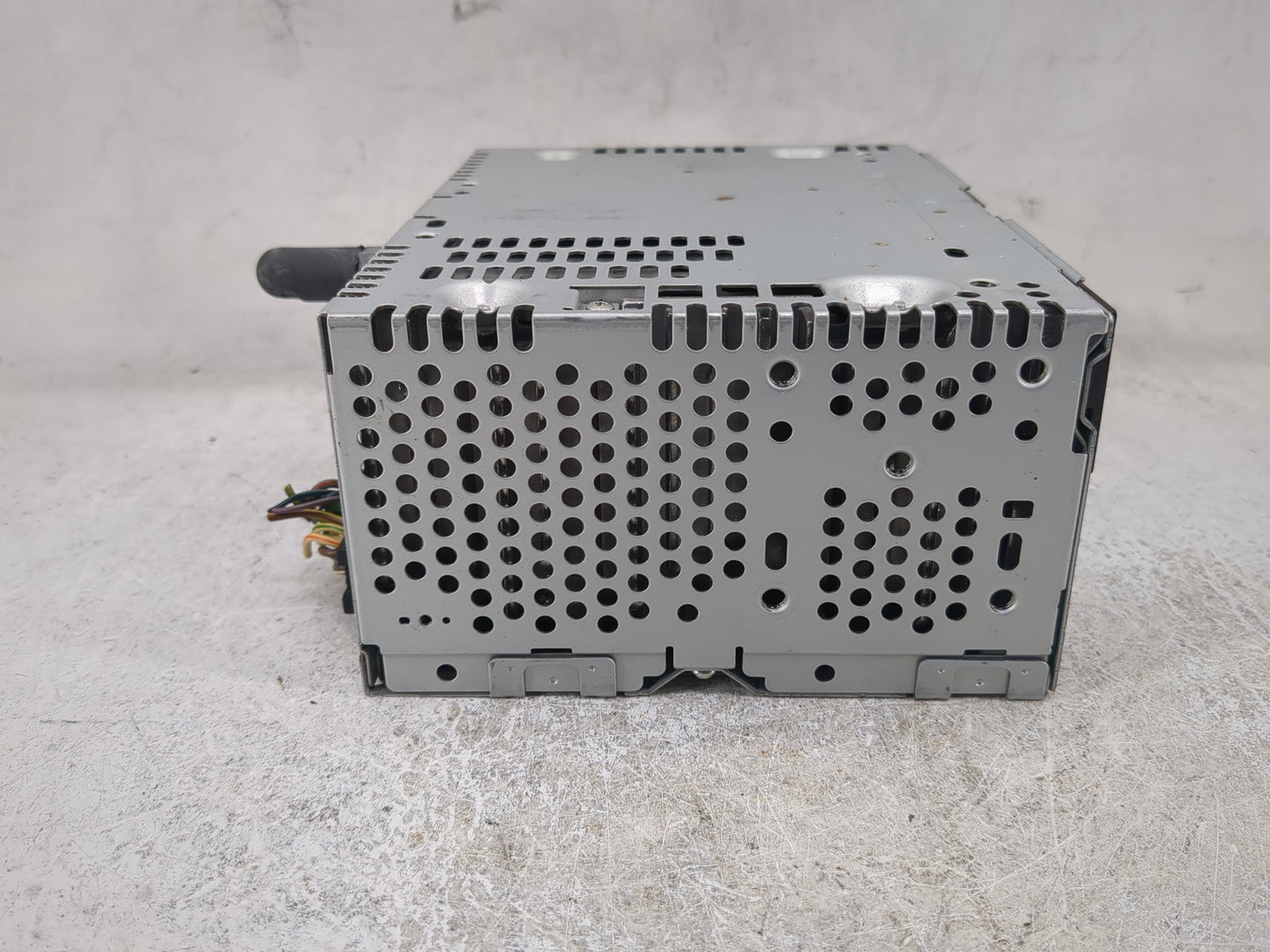 2015 Ford Explorer Radio AM FM Cd Player Receiver Replacement P/N:PU-3910L-D EB5T-19C107-HA Fits OEM Used Auto Parts - Oemus
