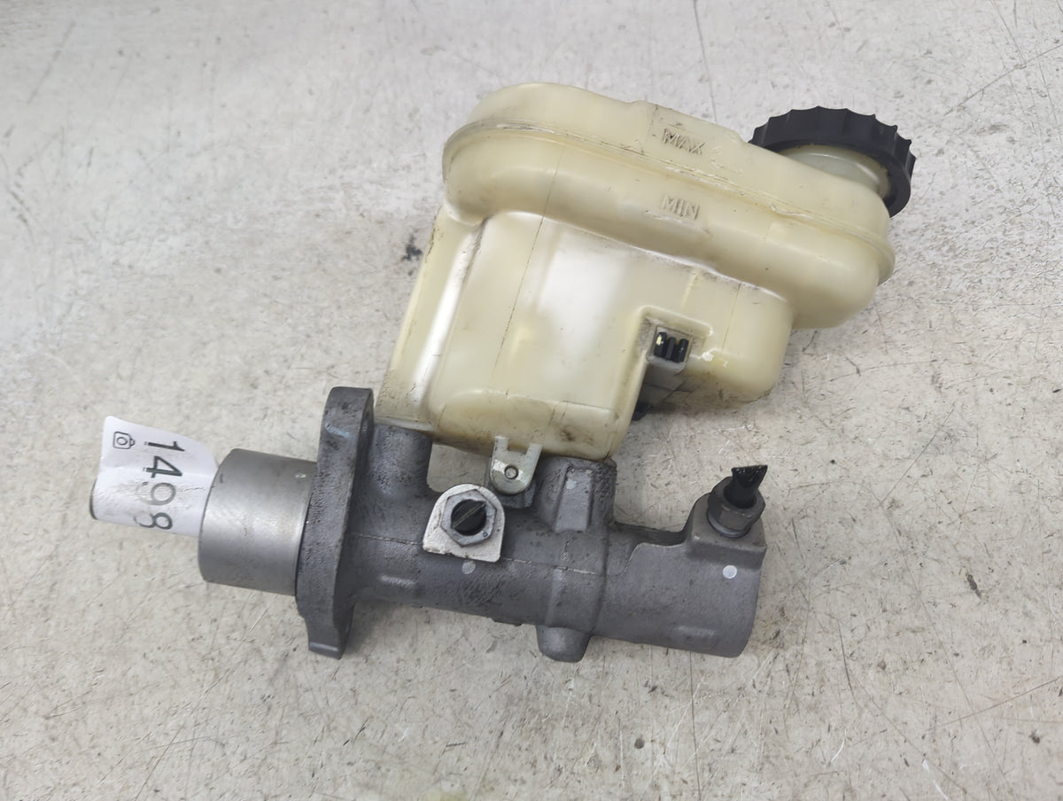 Ford Explorer Brake Master Cylinder 1498710 - Oemusedautoparts1.com