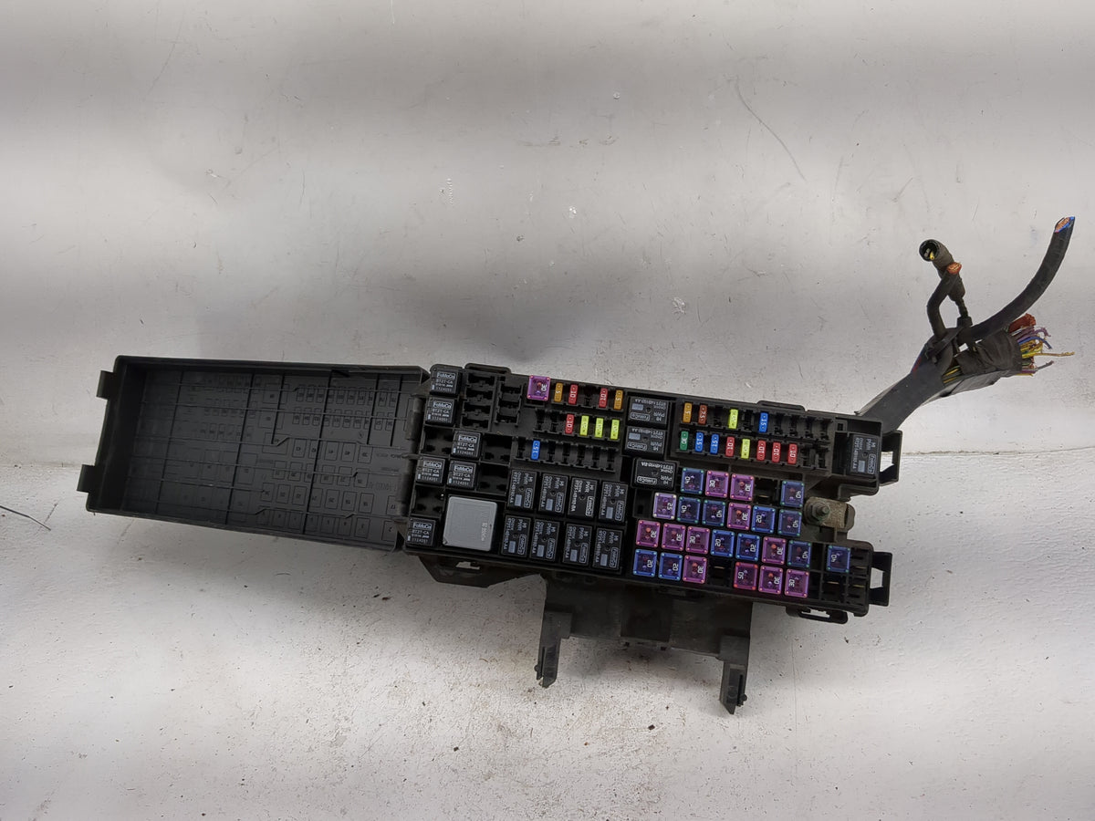2014-2015 Ford Explorer Fusebox Fuse Box Panel Relay Module P/N:BT4T-14A003-AA 8T2T-CA, 8T2T-14B192-AA Fits Fits 2014 2015 O
