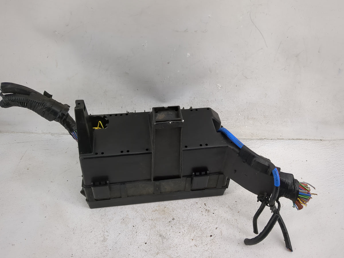 2014-2015 Ford Explorer Fusebox Fuse Box Panel Relay Module P/N:BT4T-14A003-AA 8T2T-CA, 8T2T-14B192-AA Fits Fits 2014 2015 O