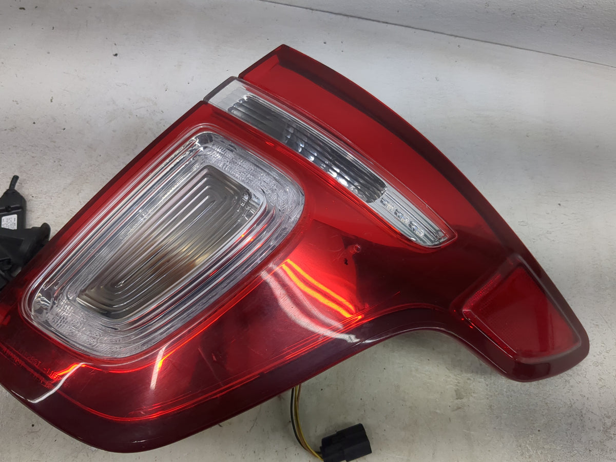 2013-2015 Ford Explorer Tail Light Assembly Passenger Right OEM P/N:B53-13B507-E EXPORT SPRT Fits Fits 2013 2014 2015 OEM Us