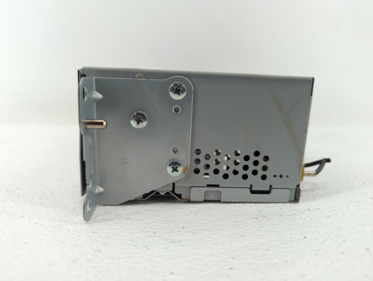 2015 Ford Explorer Radio AM FM Cd Player Receiver Replacement P/N:EB5T-19C107-JB 276-1532-41 Fits OEM Used Auto Parts - Oemu