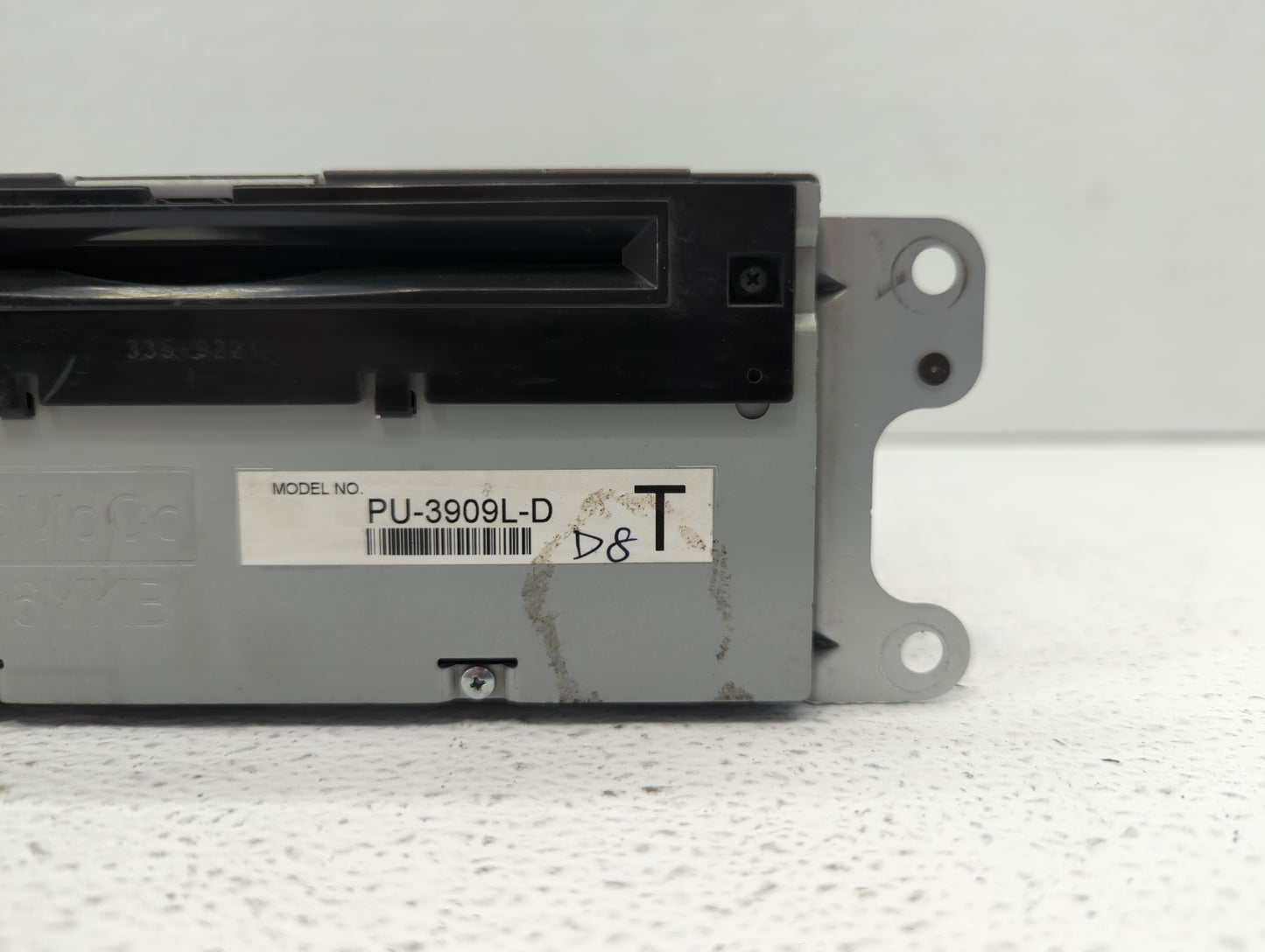 2015-2015 Ford Explorer Am Fm Cd Player Radio Receiver - Oemusedautoparts1.com