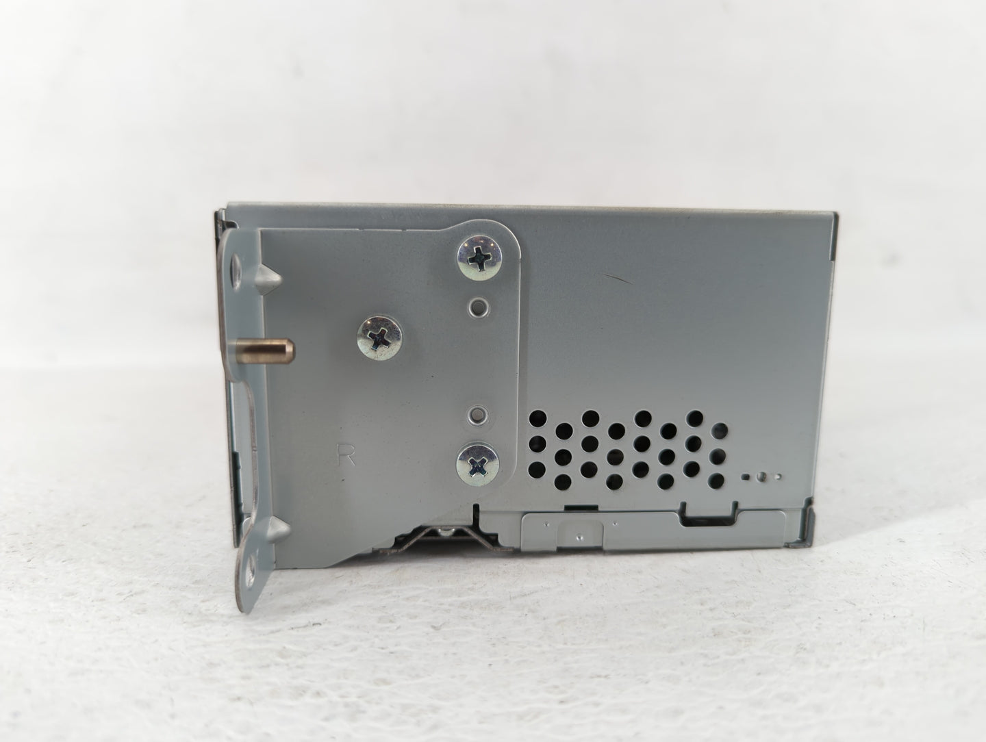 2015 Ford Explorer Radio AM FM Cd Player Receiver Replacement P/N:EB5T-19C107-GB Fits OEM Used Auto Parts - Oemusedautoparts