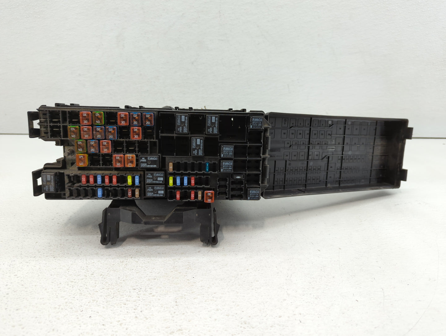 2014-2015 Ford Explorer Fusebox Fuse Box Panel Relay Module P/N:BT4T-14A003-AA Fits Fits 2014 2015 OEM Used Auto Parts - Oem