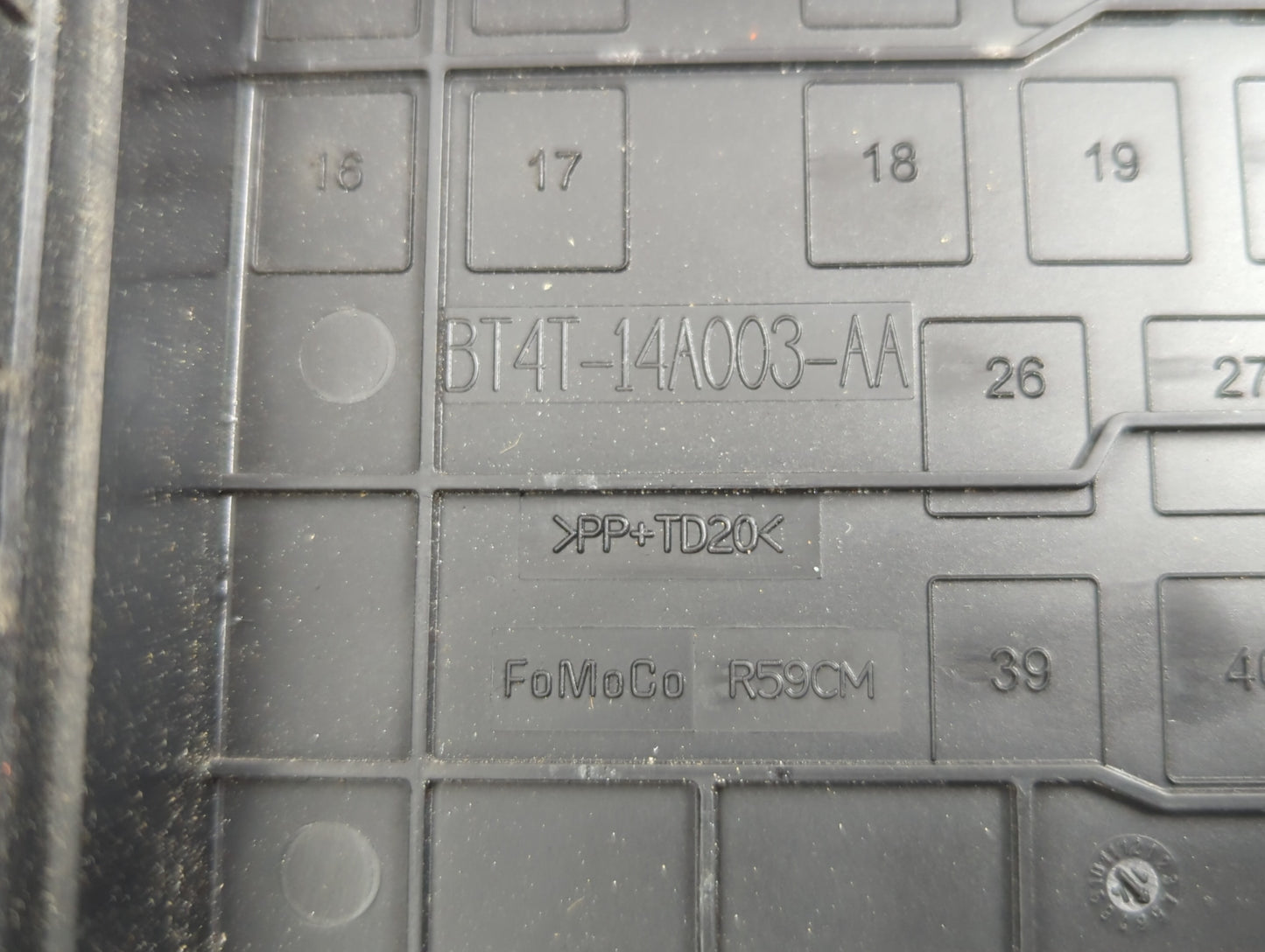 2014-2015 Ford Explorer Fusebox Fuse Box Panel Relay Module P/N:BT4T-14A003-AA Fits Fits 2014 2015 OEM Used Auto Parts - Oem