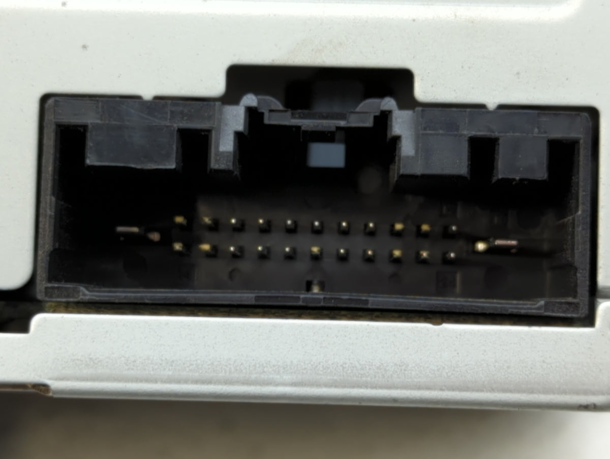 2015-2015 Ford Explorer Am Fm Cd Player Radio Receiver 521718 - Oemusedautoparts1.com