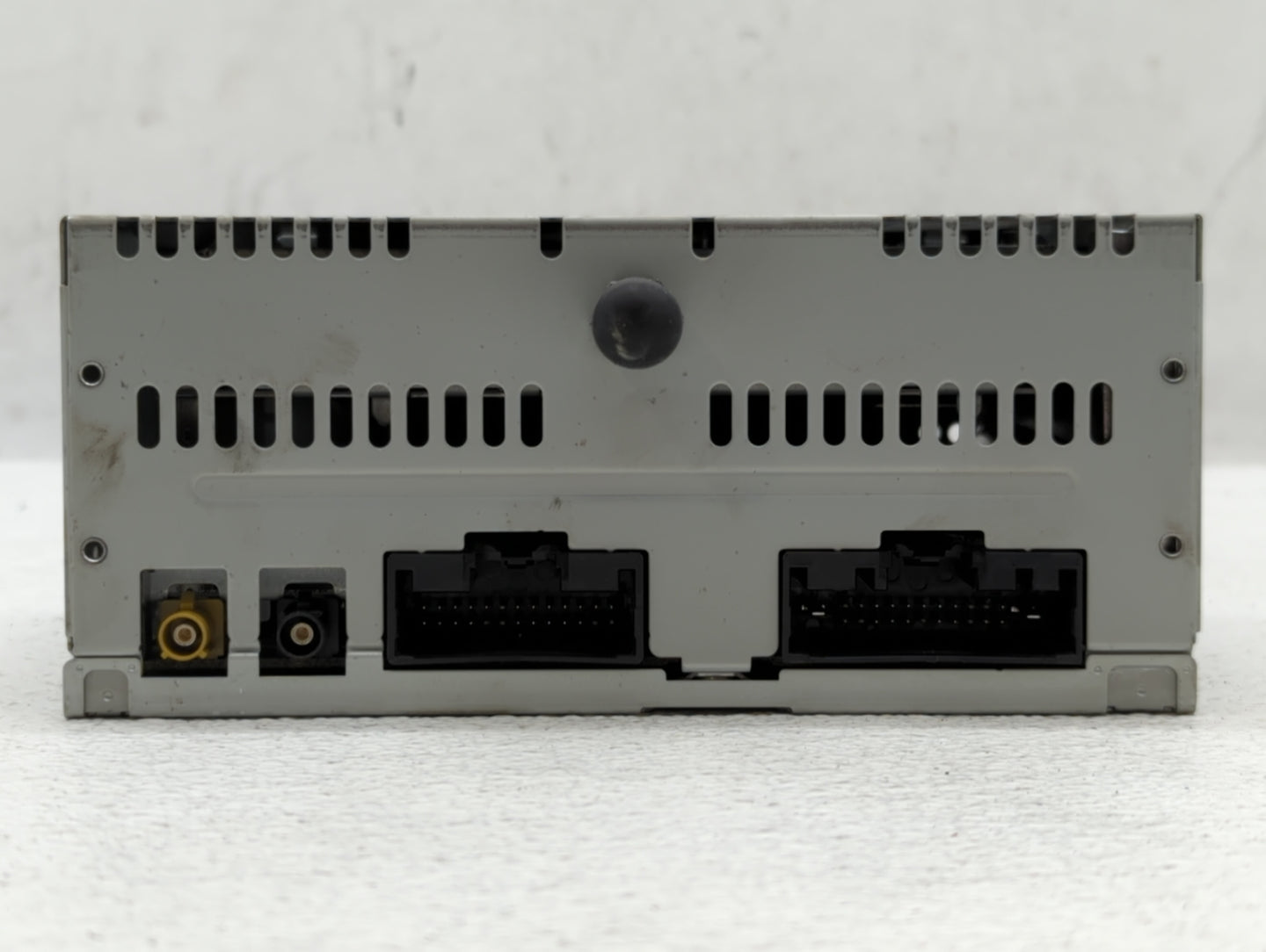 2015-2015 Ford Explorer Am Fm Cd Player Radio Receiver - Oemusedautoparts1.com