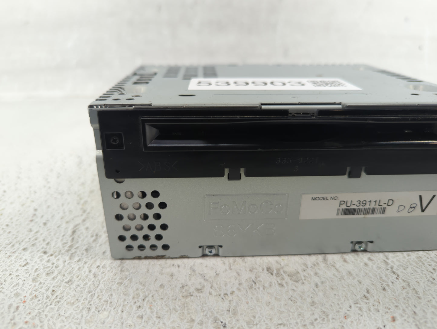 2015-2015 Ford Explorer Am Fm Cd Player Radio Receiver - Oemusedautoparts1.com