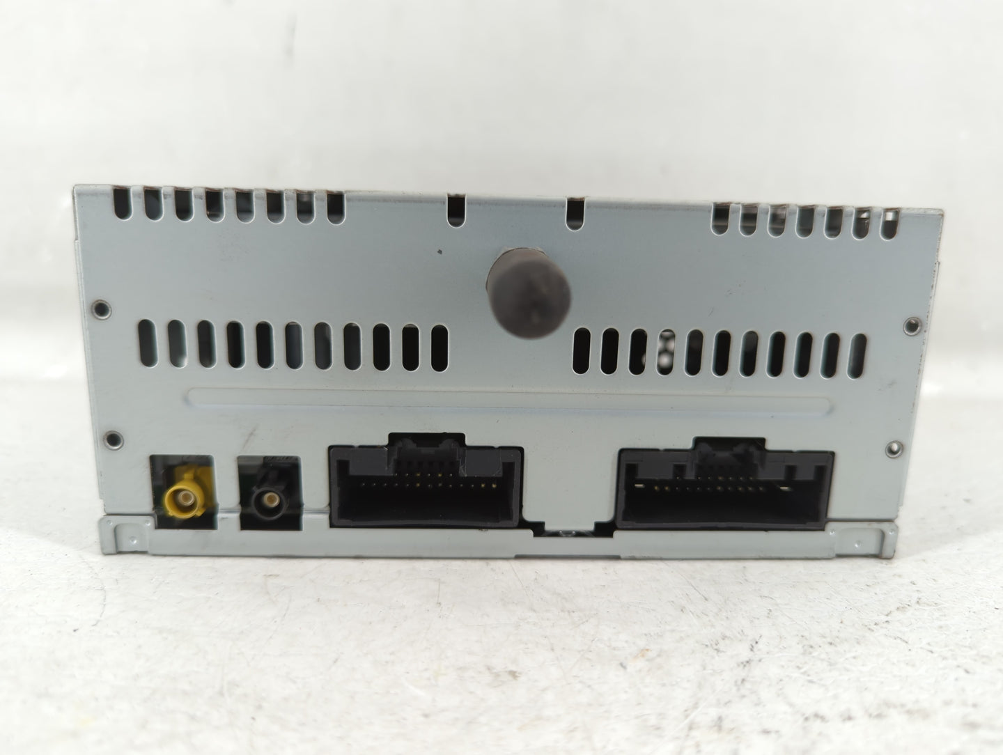 2014-2015 Ford Explorer Radio AM FM Cd Player Receiver Replacement P/N:EB5T-19C107-HA Fits Fits 2014 2015 OEM Used Auto Part