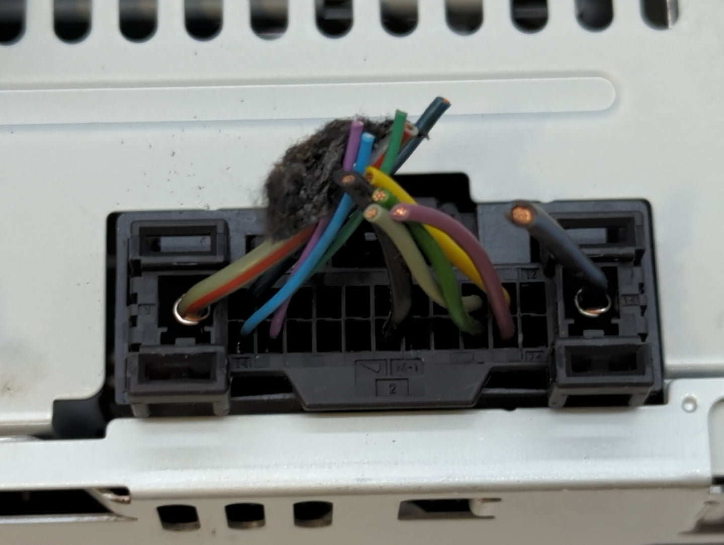 2015-2015 Ford Explorer Am Fm Cd Player Radio Receiver - Oemusedautoparts1.com