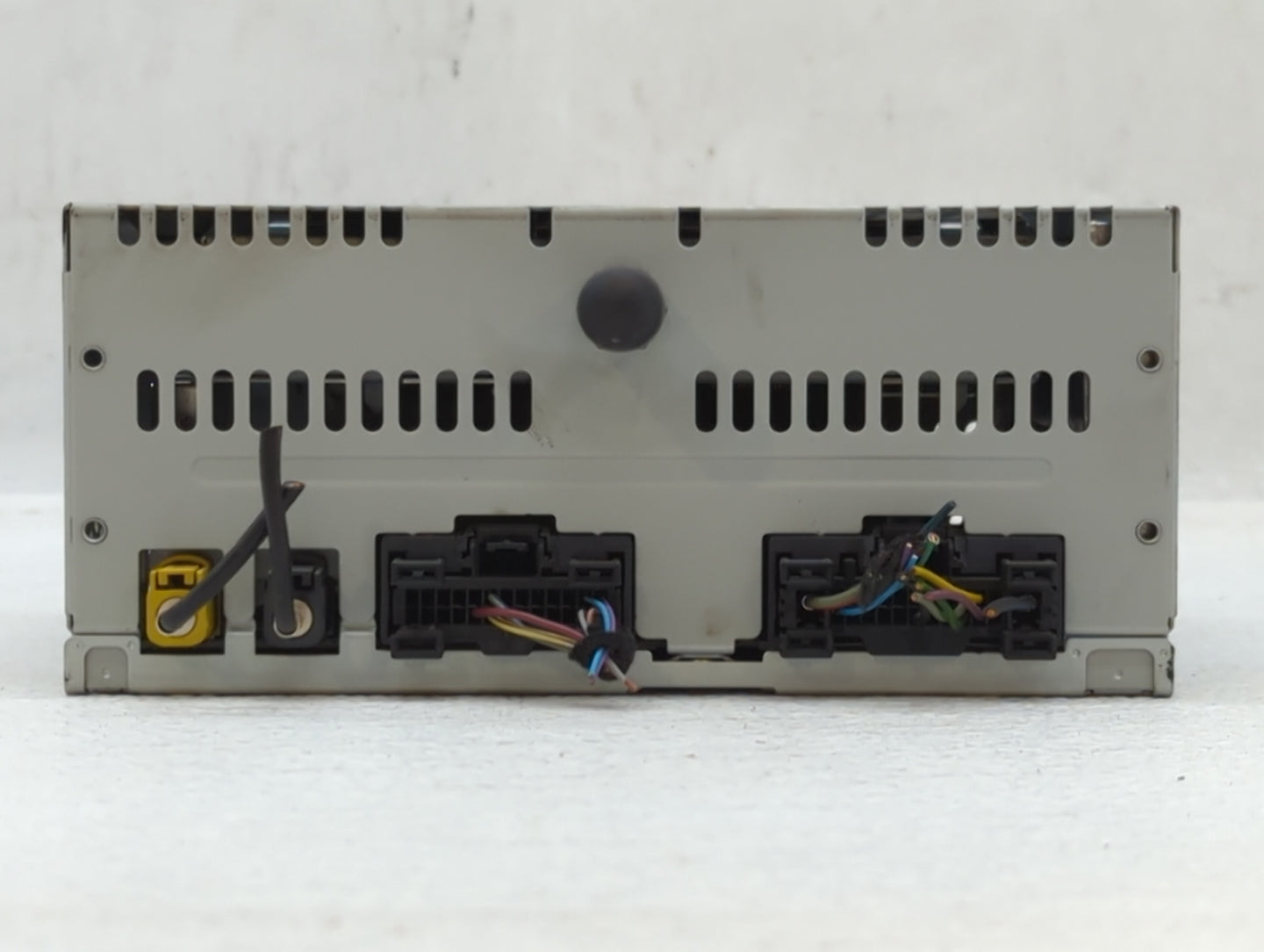 2015-2015 Ford Explorer Am Fm Cd Player Radio Receiver - Oemusedautoparts1.com