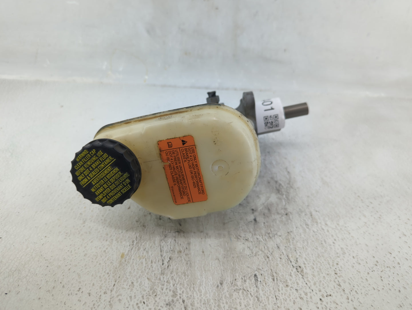 Ford Explorer Brake Master Cylinder - Oemusedautoparts1.com