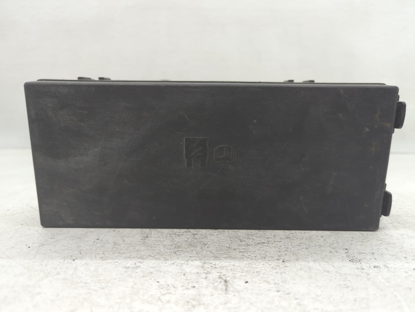 2014-2015 Ford Explorer Fusebox Fuse Box Panel Relay Module Fits Fits 2014 2015 OEM Used Auto Parts - Oemusedautoparts1.com