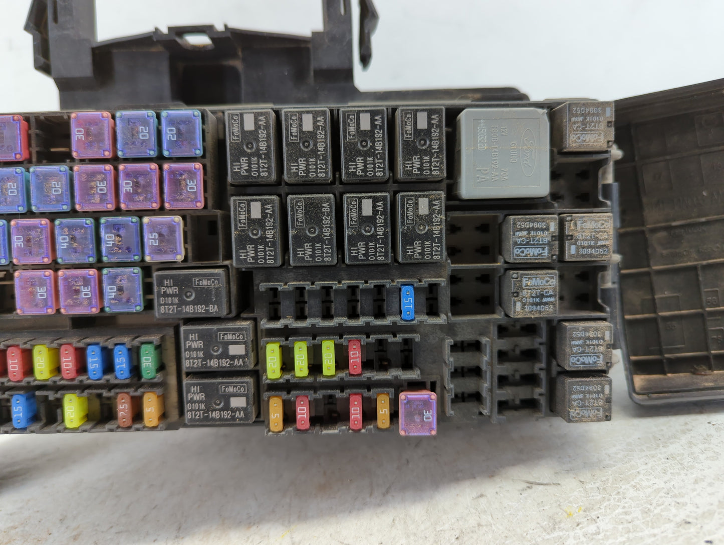 2014-2015 Ford Explorer Fusebox Fuse Box Panel Relay Module P/N:BT4T-14A003-AA Fits Fits 2014 2015 OEM Used Auto Parts - Oem