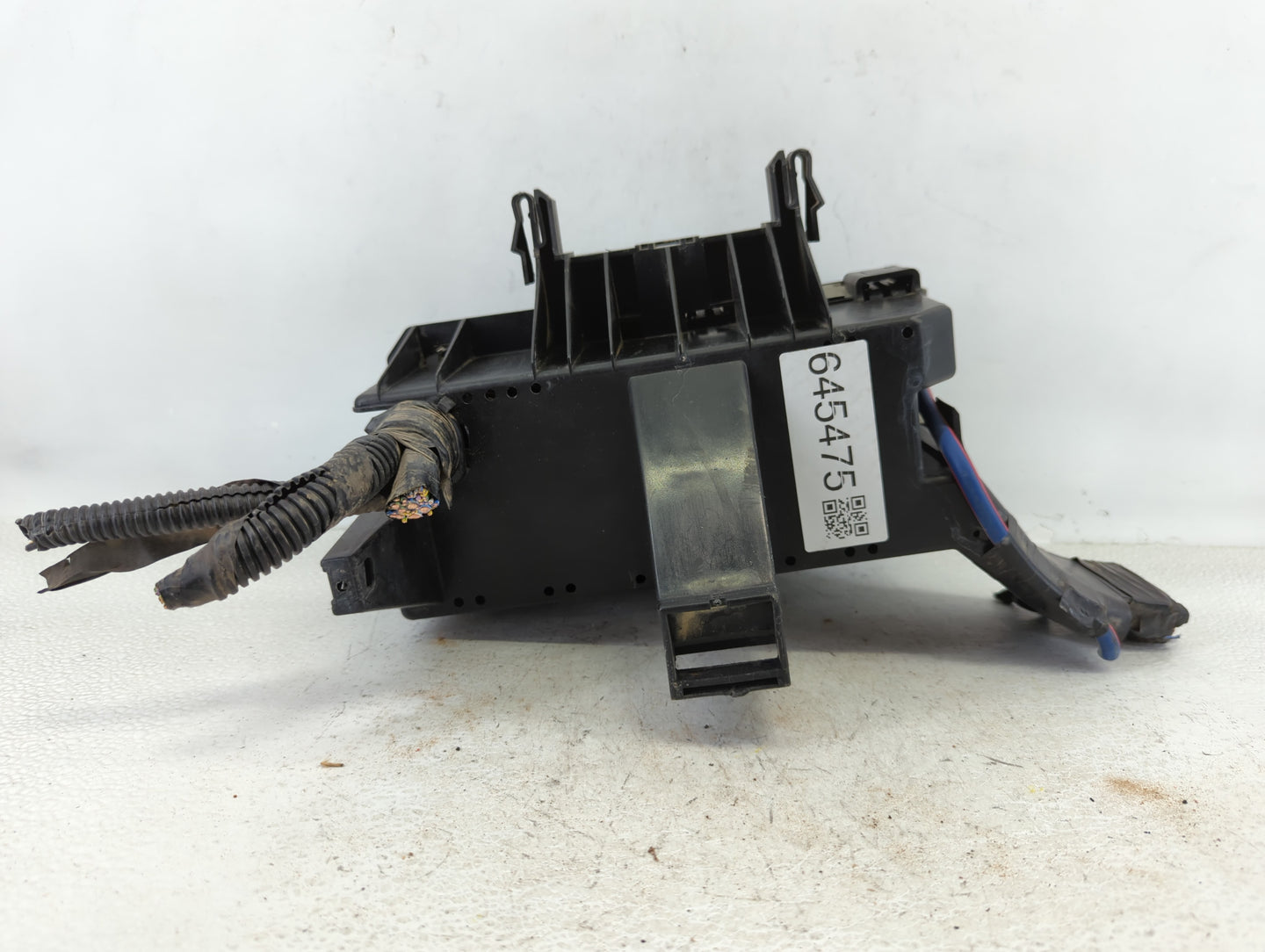 2014-2015 Ford Explorer Fusebox Fuse Box Panel Relay Module P/N:BT4T-14A003-AA Fits Fits 2014 2015 OEM Used Auto Parts - Oem