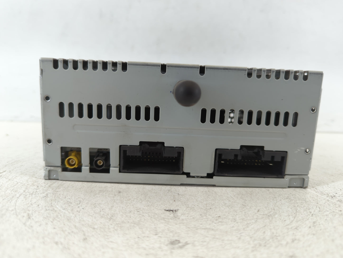 2015-2015 Ford Explorer Am Fm Cd Player Radio Receiver - Oemusedautoparts1.com